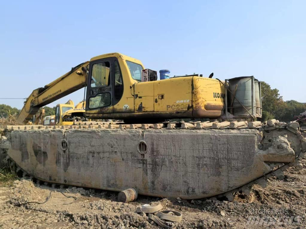 Komatsu PC 200-6 Αμφίβιοι εκσκαφείς