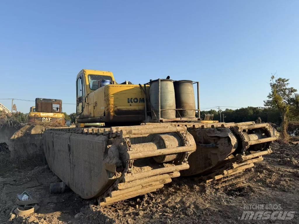 Komatsu PC 200-6 Αμφίβιοι εκσκαφείς