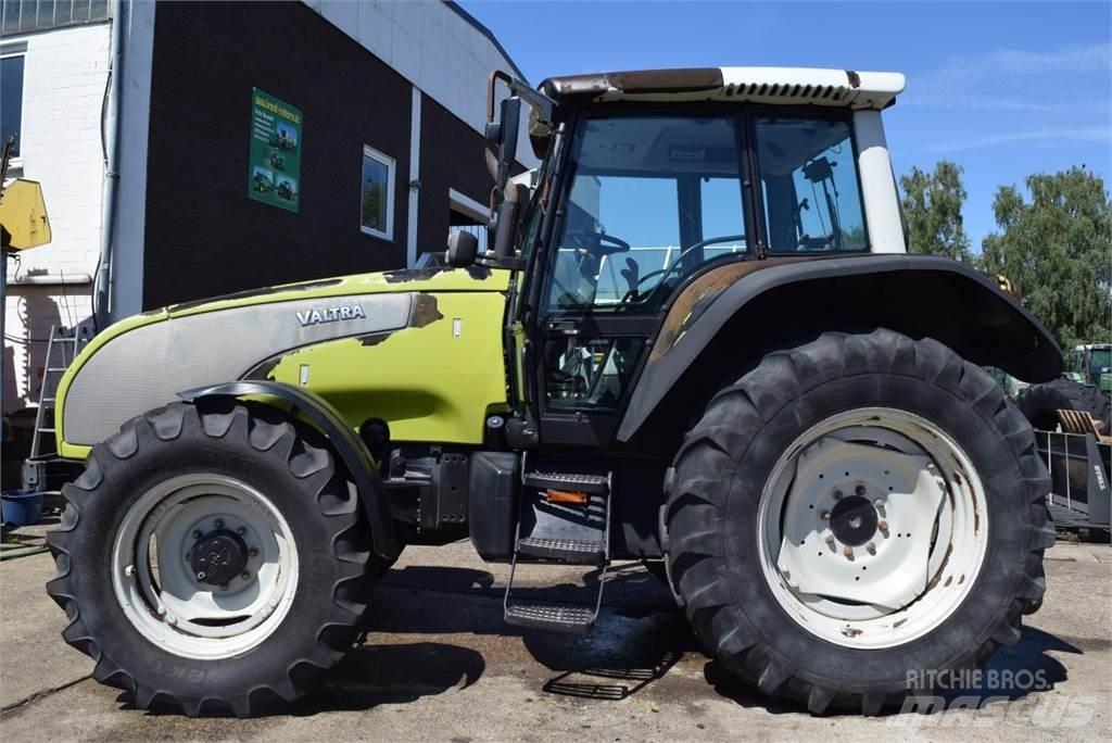 Valtra T120 Τρακτέρ