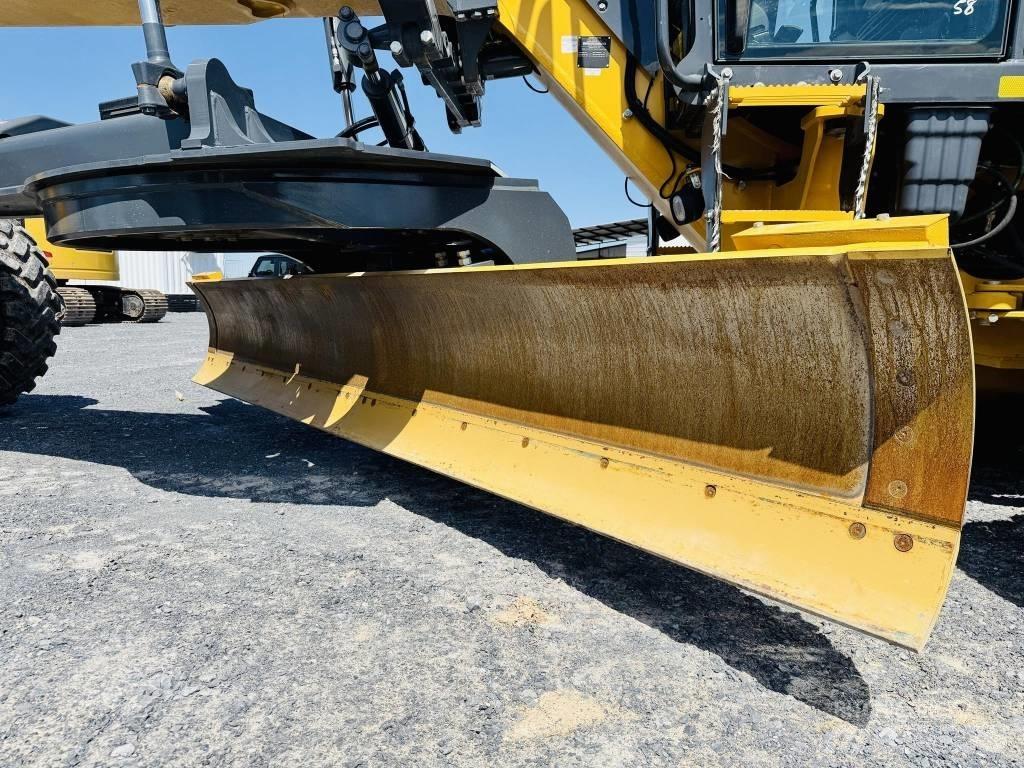 DEERE 672G Γκρέιντερς