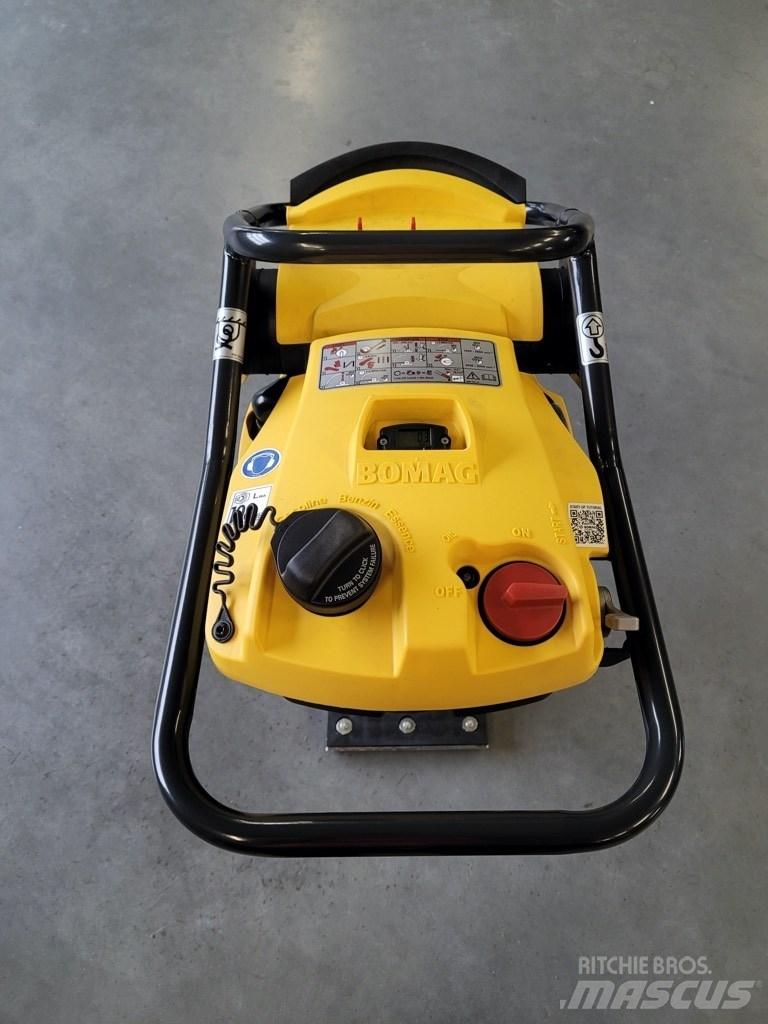 Bomag BT60 Επίπεδοι κόπανοι