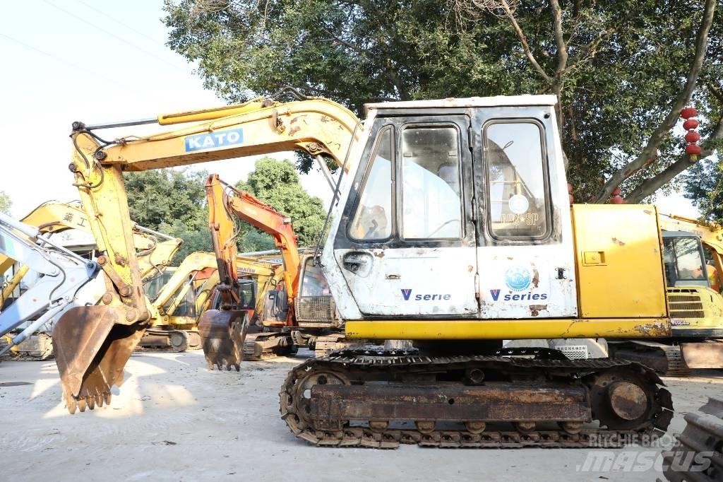 Kato HD 250 V II Εκσκαφείς με ερπύστριες