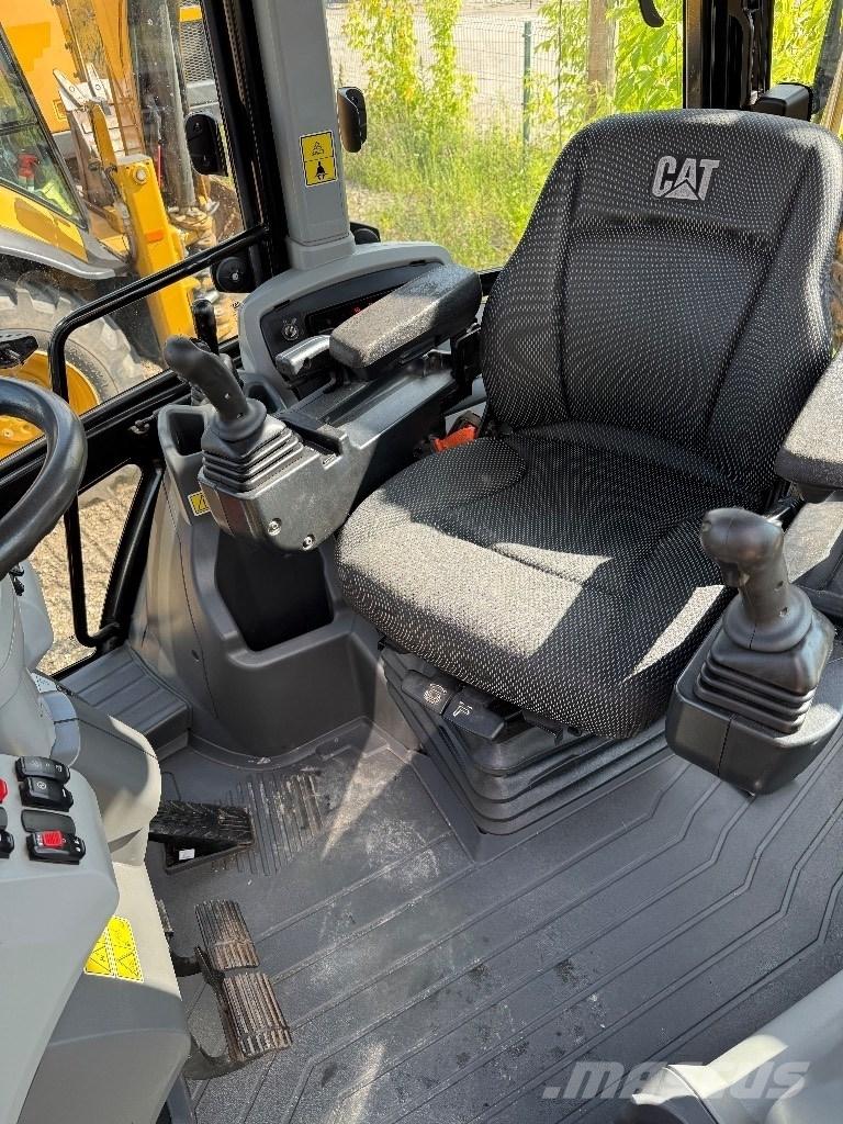 CAT 444 Εκσκαφείς Φορτωτές τύπου JCB