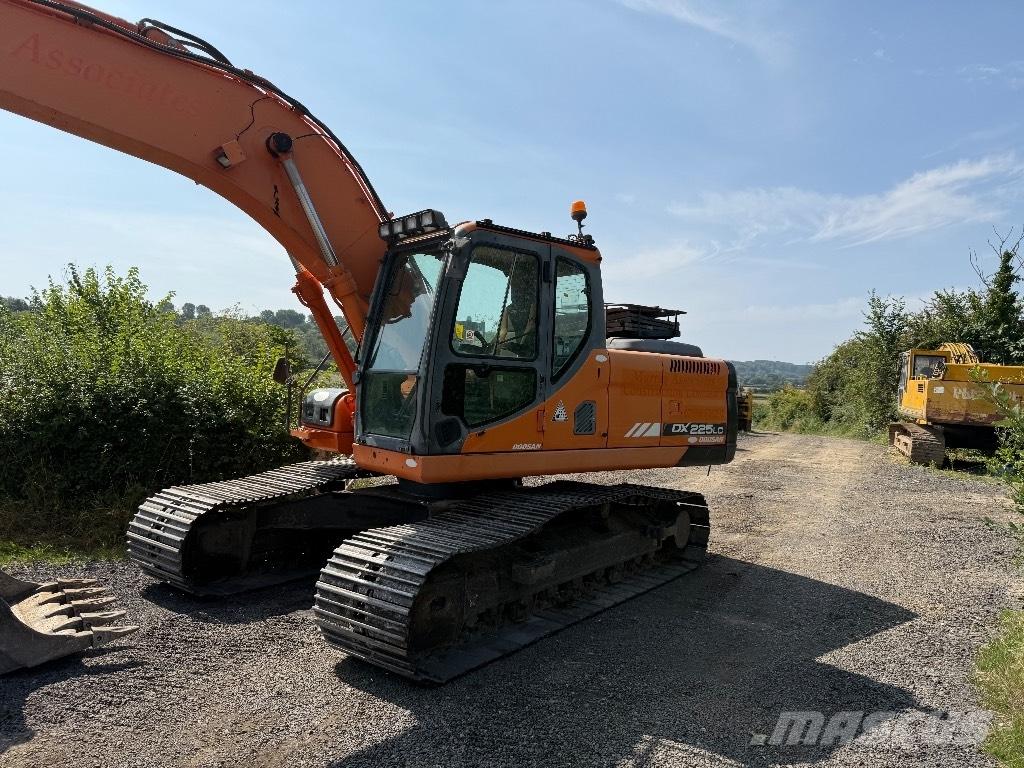 Doosan DX 225 LC Εκσκαφείς με ερπύστριες