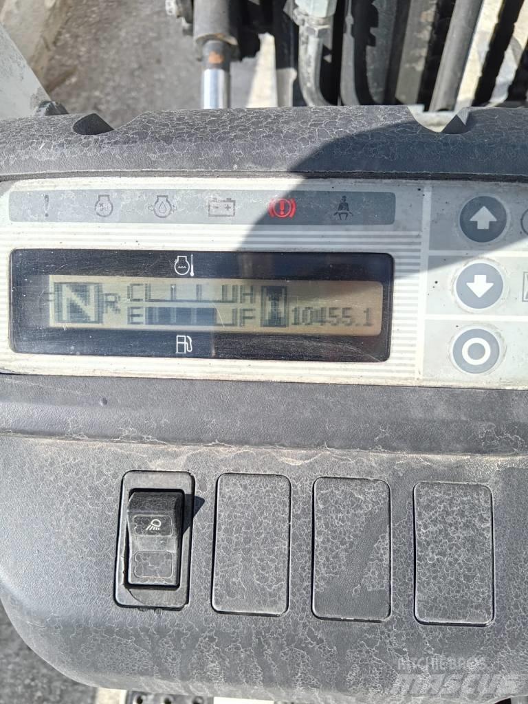 UniCarriers DX 25 Πετρελαιοκίνητα Κλαρκ