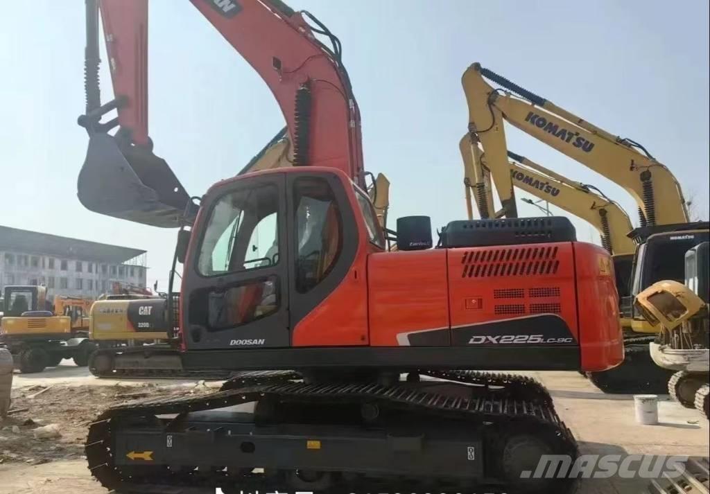 Doosan DX 225 LC Εκσκαφείς με ερπύστριες