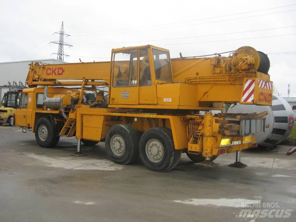 Tatra CKD Γερανοί παντός εδάφους