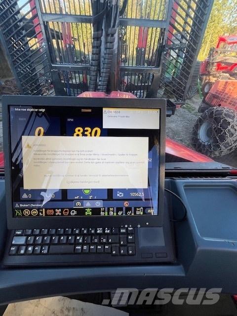 Komatsu XF895-2 Μεταφορείς ξυλείας