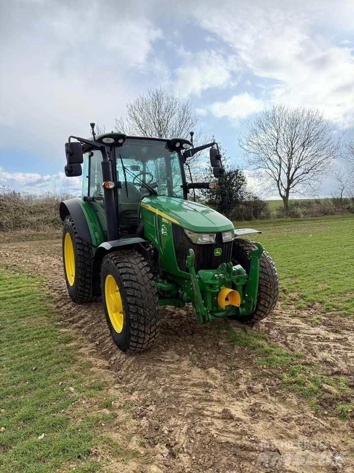 John Deere 5100 R Τρακτέρ