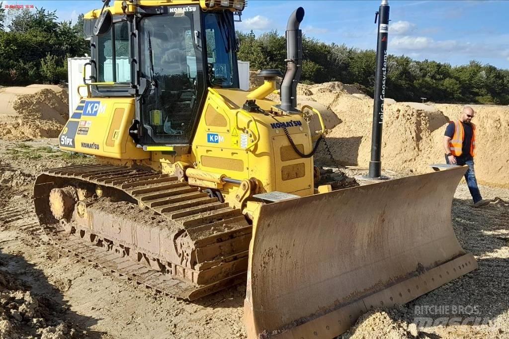 Komatsu D51 PX-24 Μπουλντόζες με ερπύστριες