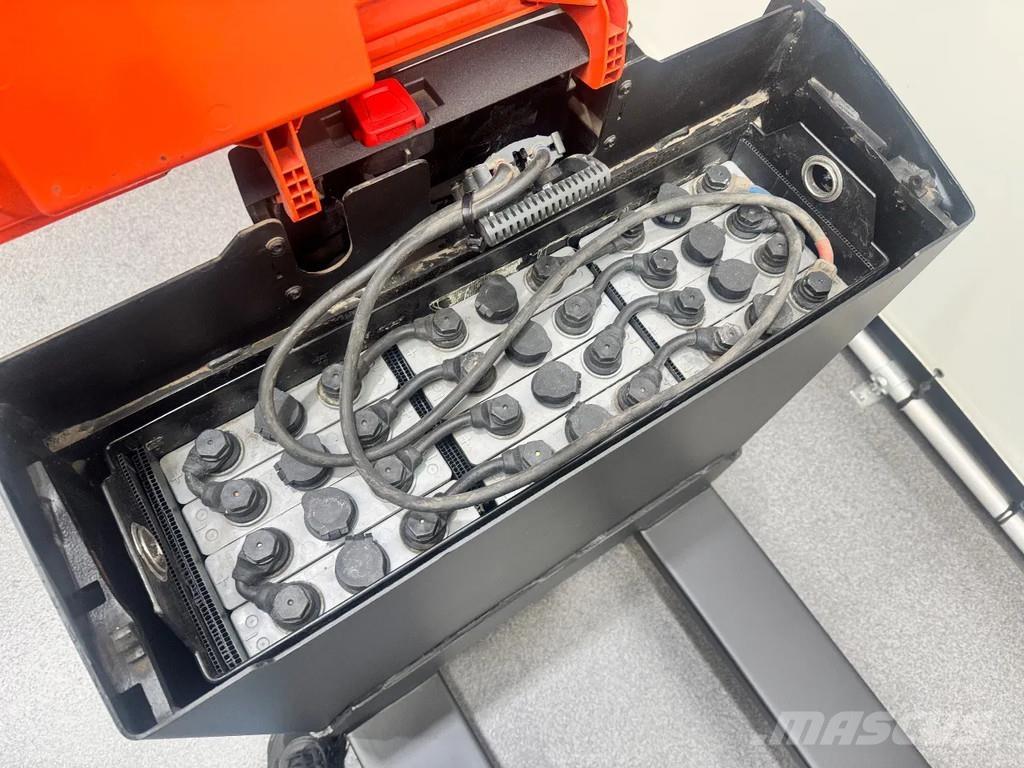 BT LWE 160 Χειροκίνητο περονοφόρο ανυψωτικό