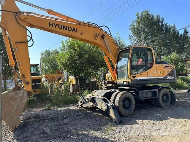 Hyundai 210W Εκσκαφείς με τροχούς - λάστιχα