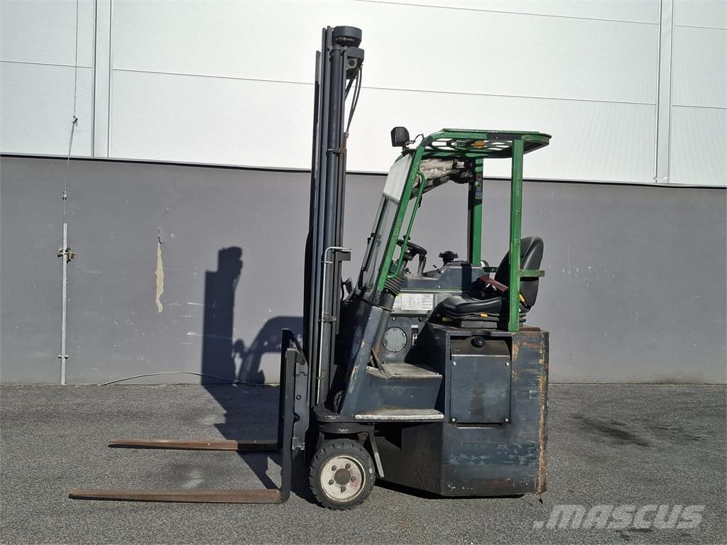 Combilift C3000CB Ανυψωτικά στενών δρόμων 4 κατευθύνσεων