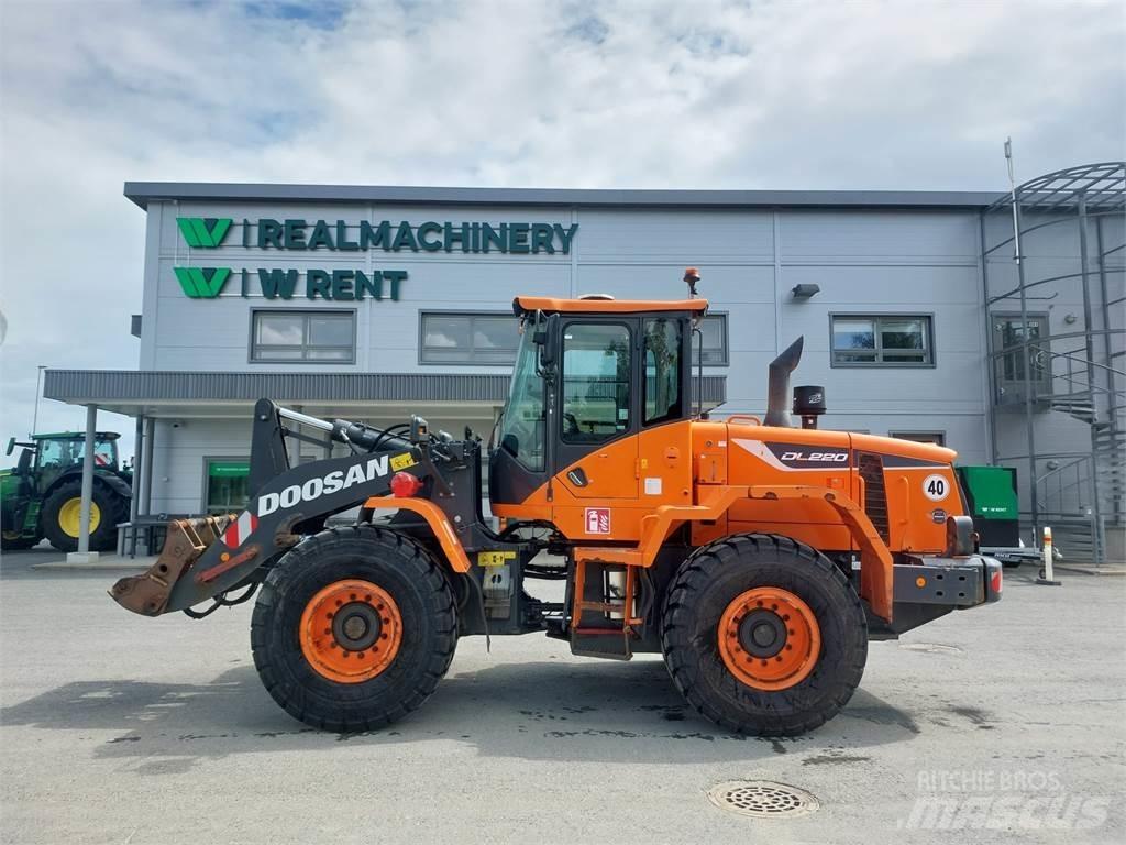 Doosan DL220-5 Φορτωτές με λάστιχα (Τροχοφόροι)