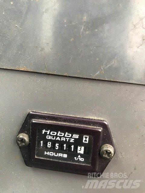 Kobelco CKE 800 Γερανοί με ερπύστριες