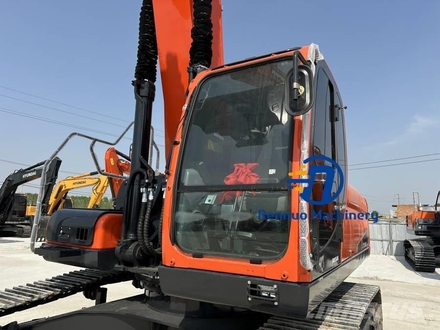 Doosan DX 340 Εκσκαφείς με ερπύστριες