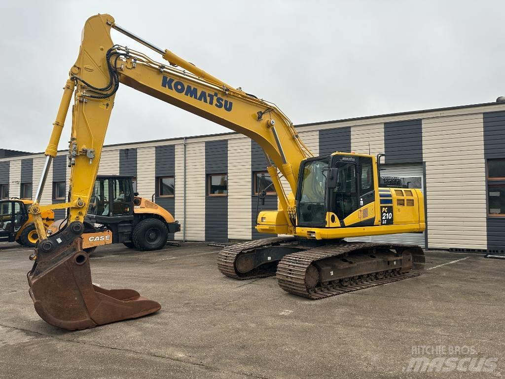 Komatsu PC210LC-11 Εκσκαφείς με ερπύστριες