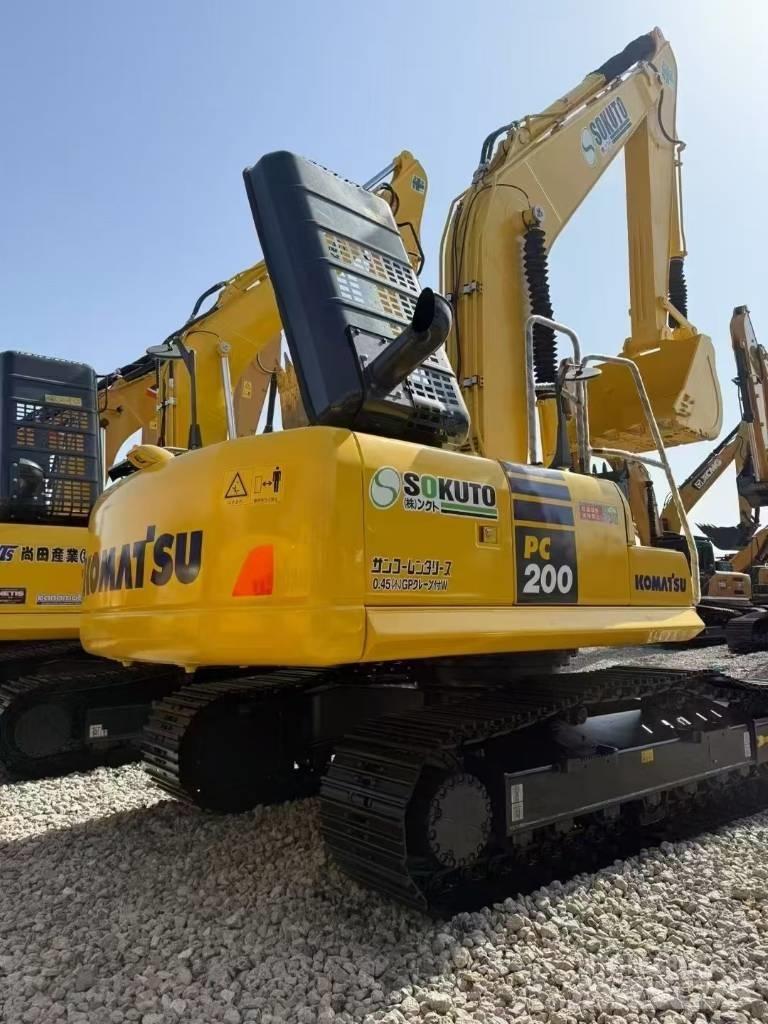 Komatsu 200-8 Εκσκαφείς με ερπύστριες