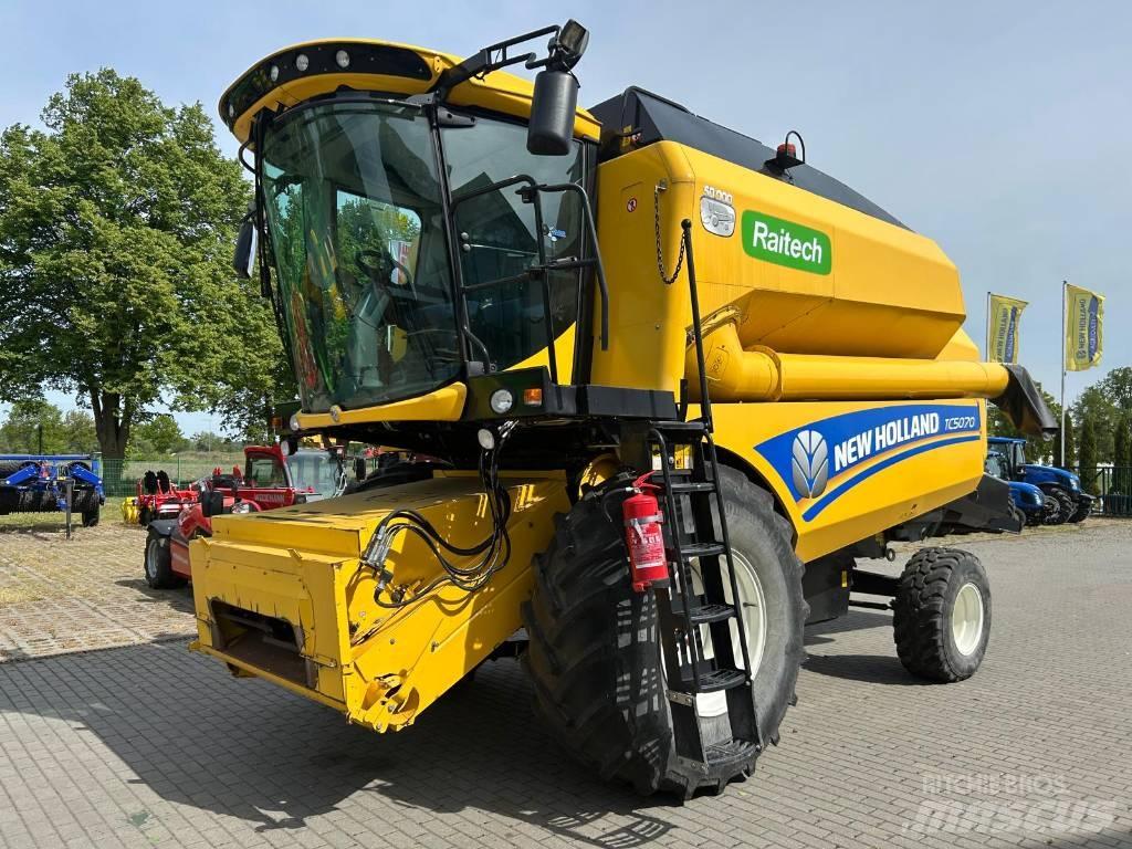 New Holland TC 5070 Θεριζοαλωνιστικές μηχανές