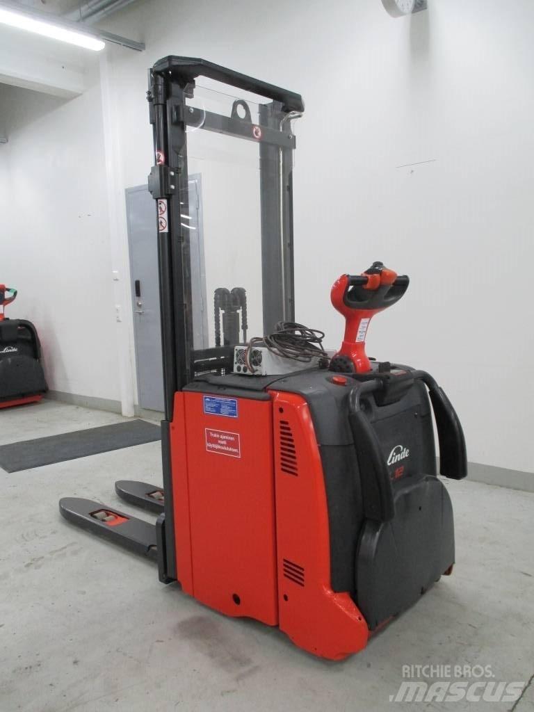Linde L 12 AP Ηλεκτρικά παλετοφόρα με ιστό
