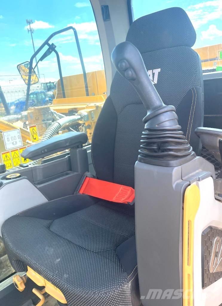 CAT 320 TC Εκσκαφείς με ερπύστριες