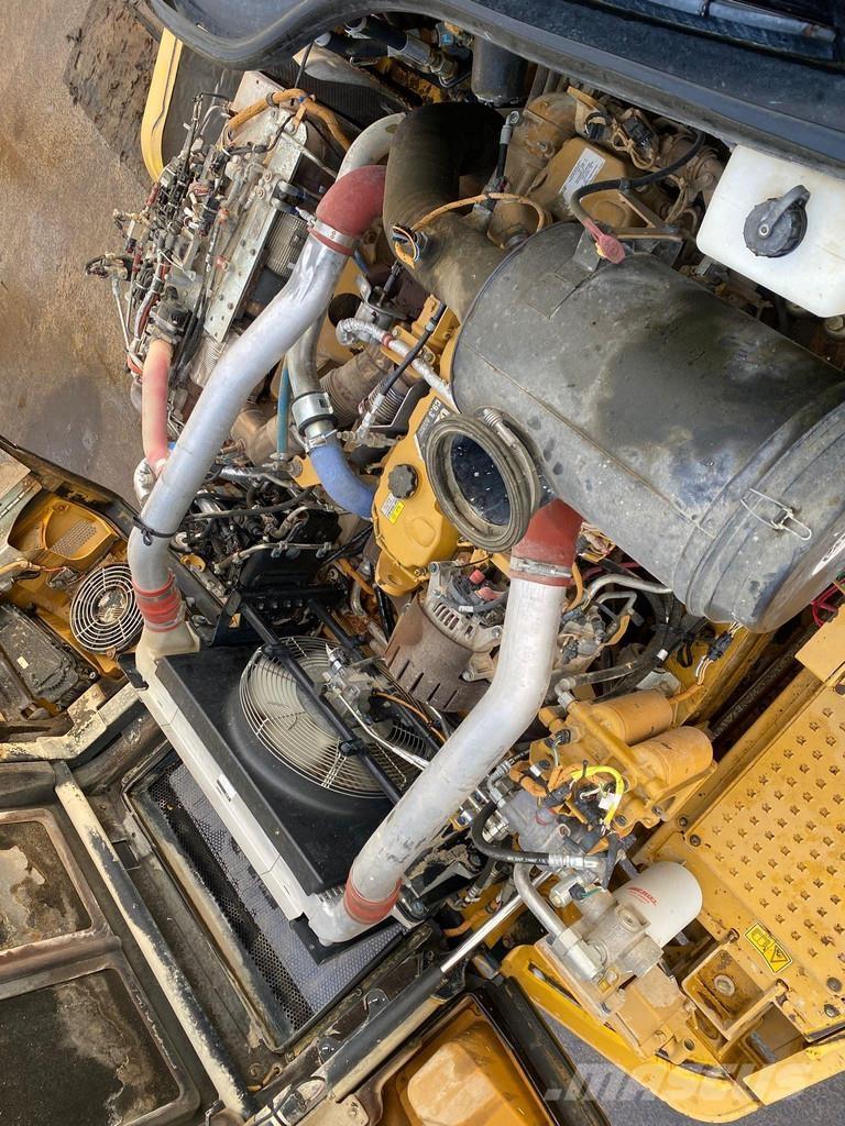 CAT 725C2 NVT Σπαστό Dump Truck ADT