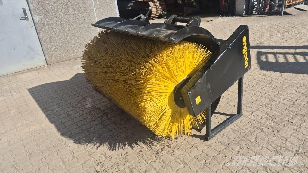 Engcon sweeper Σκούπες
