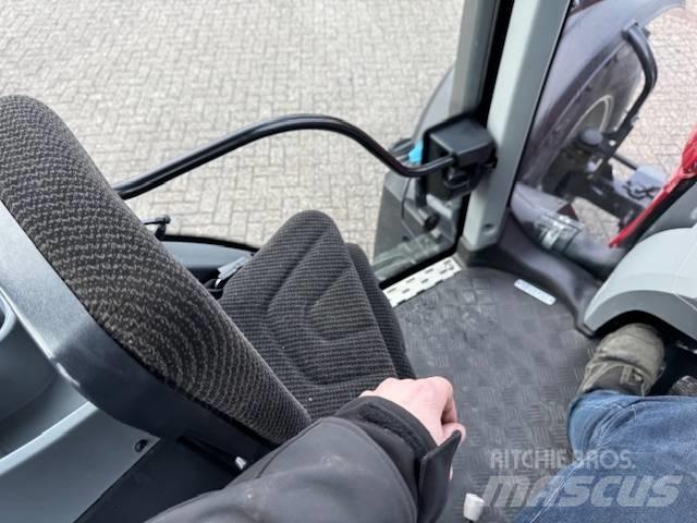 Valtra N134 Hitech Τρακτέρ