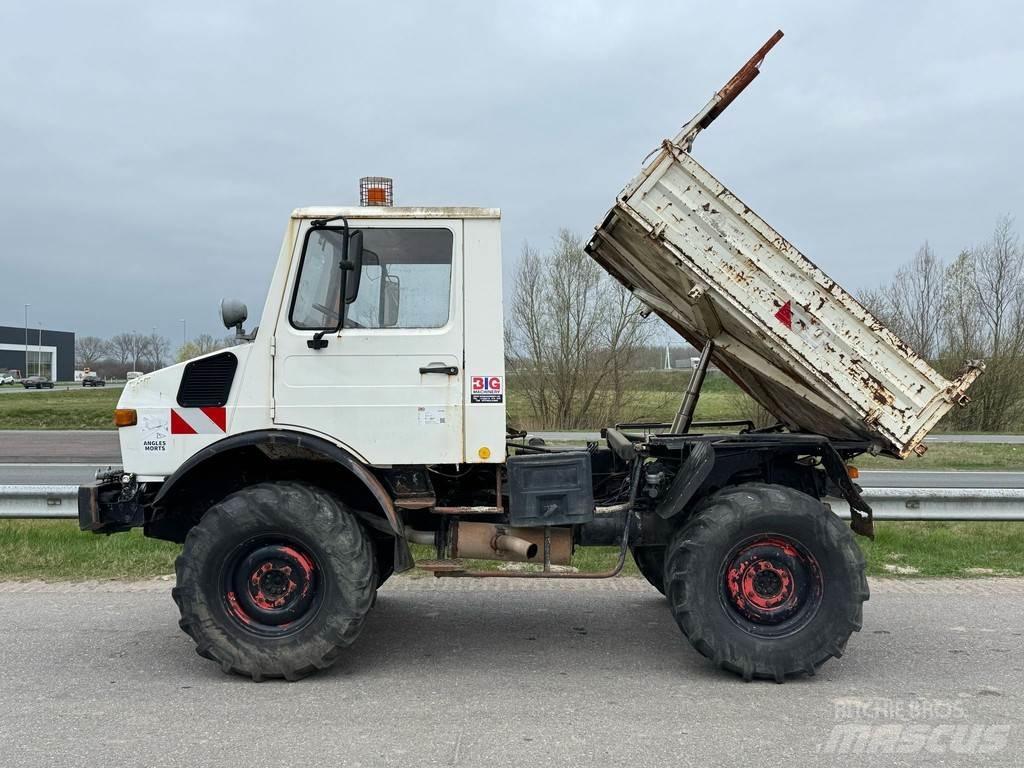 Mercedes-Benz 424 Φορτηγά Ανατροπή