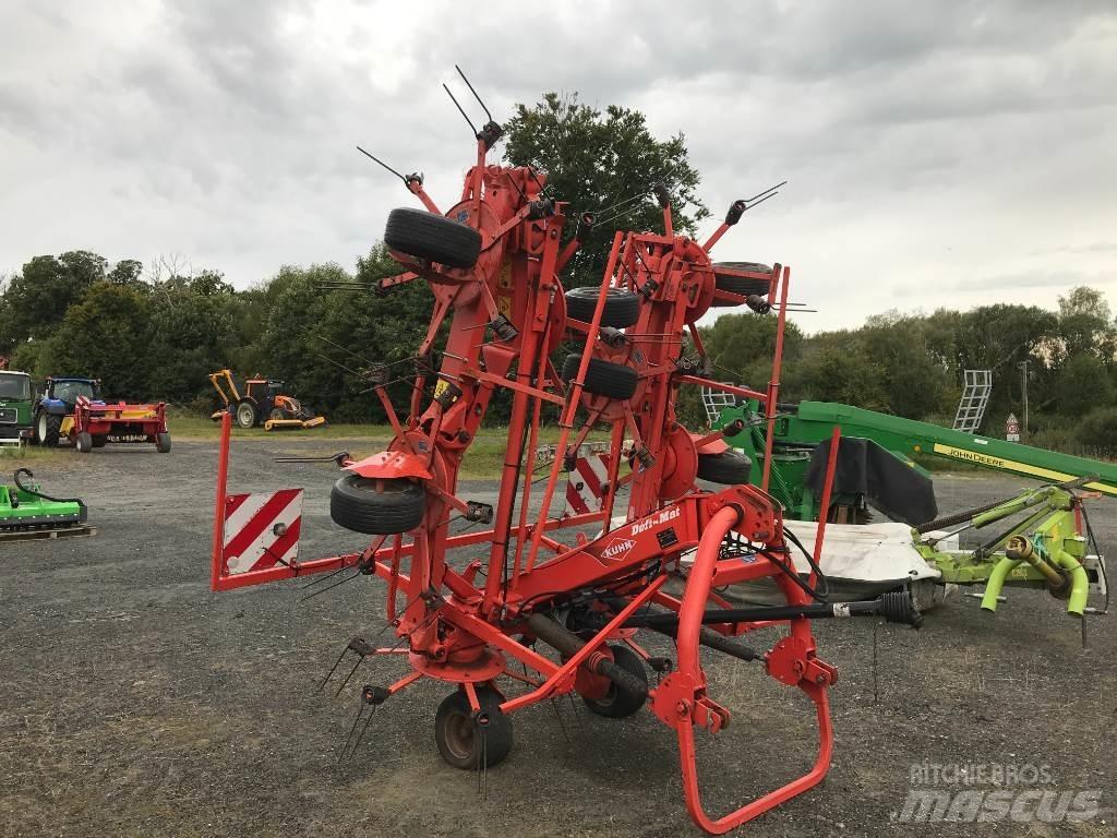 Kuhn GF 8702 Τσουγκράνες και χορτοξηραντικές μηχανές