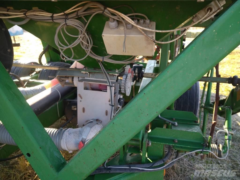 John Deere 740 A 9m Σπορείς