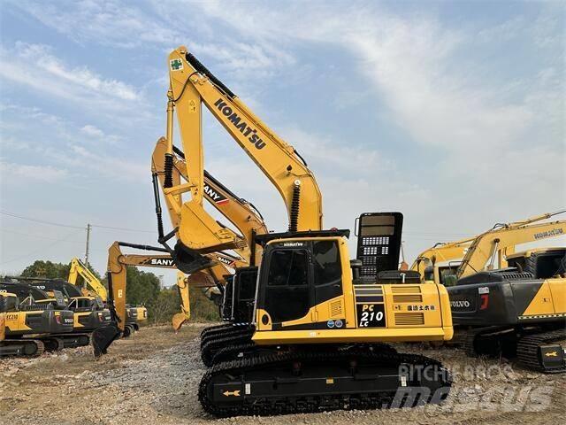 Komatsu PC210-8 Εκσκαφείς με ερπύστριες