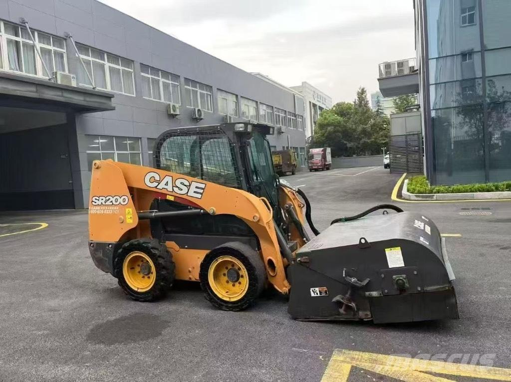 CASE SR 200 Φορτωτάκια