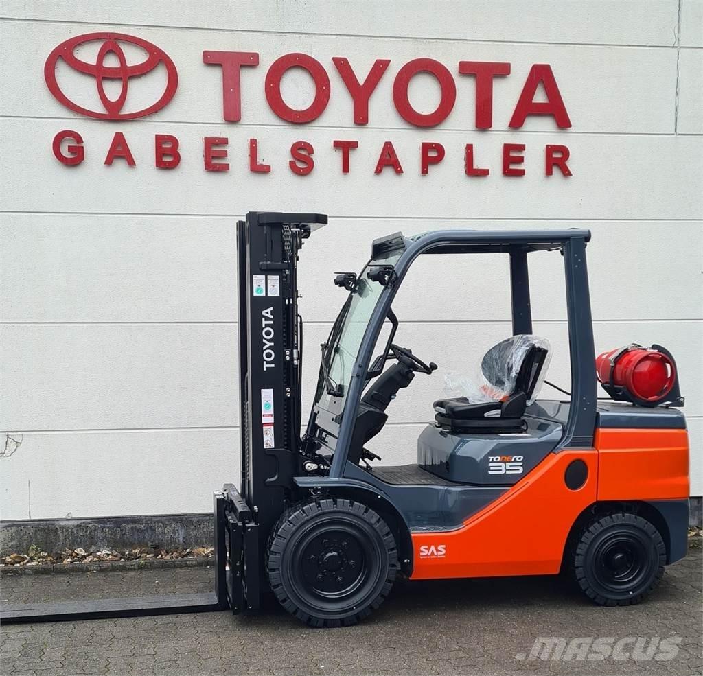 Toyota 02-8FGJF35 Περονοφόρα ανυψωτικά κλαρκ με φυσικό αέριο LPG