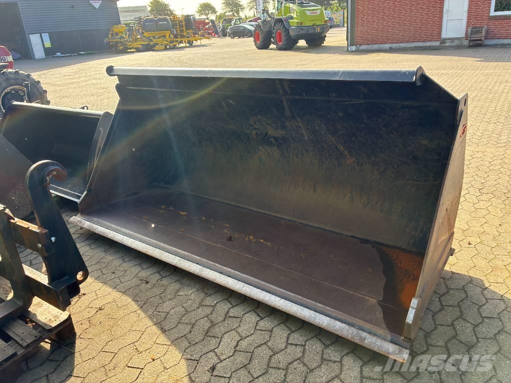 JST Skovl 3m3 Κουβάδες