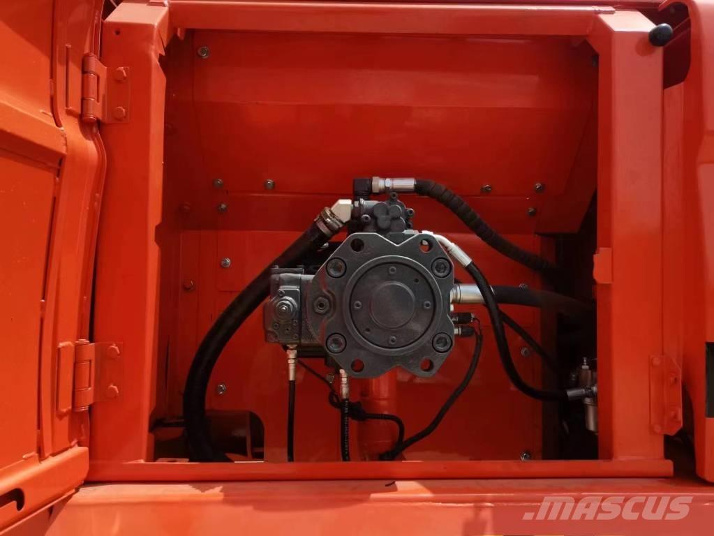 Doosan DX 300 Εκσκαφείς με ερπύστριες