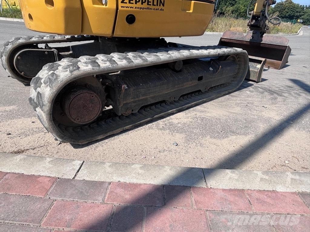 CAT 302.7D Εκσκαφάκι (διαβολάκι) < 7t