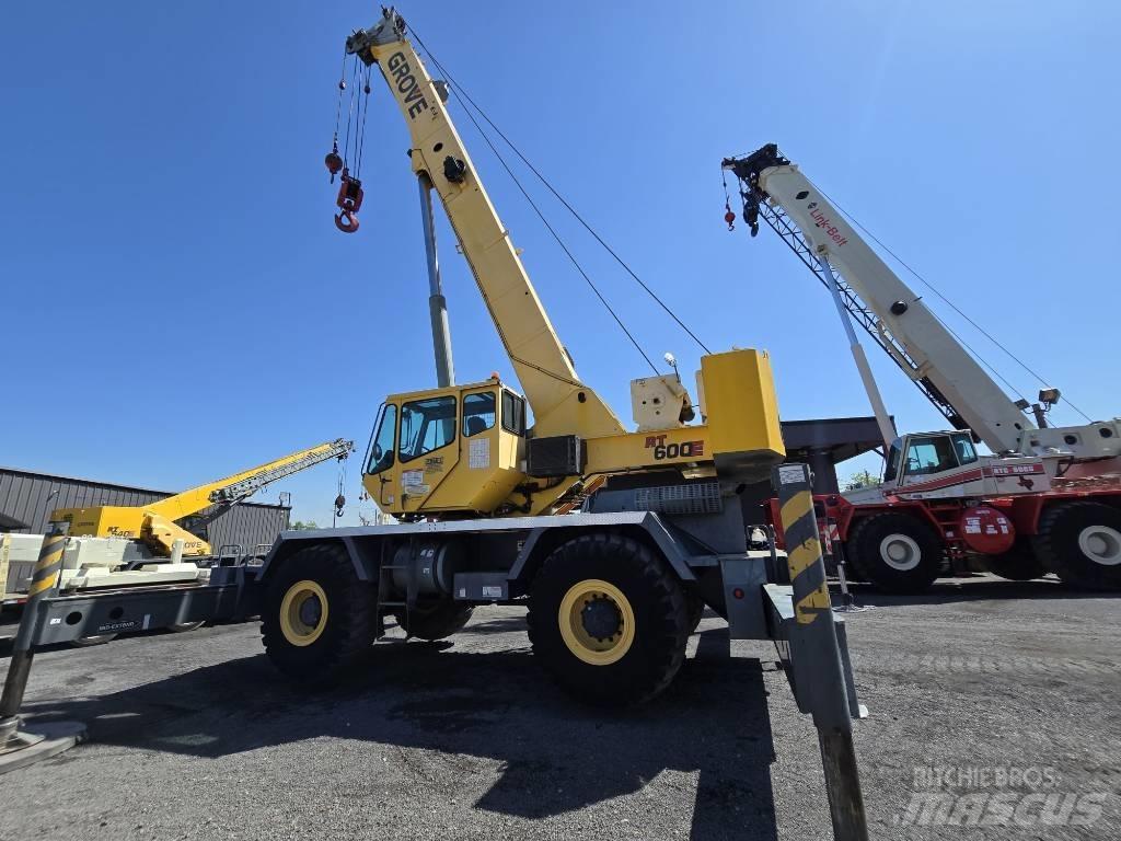 Grove RT 600 E Γερανοί ανώμαλου εδάφους