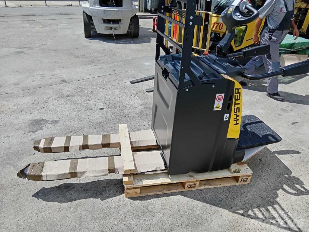 Hyster P2.0S Χειροκίνητο περονοφόρο ανυψωτικό με πλατφόρμα