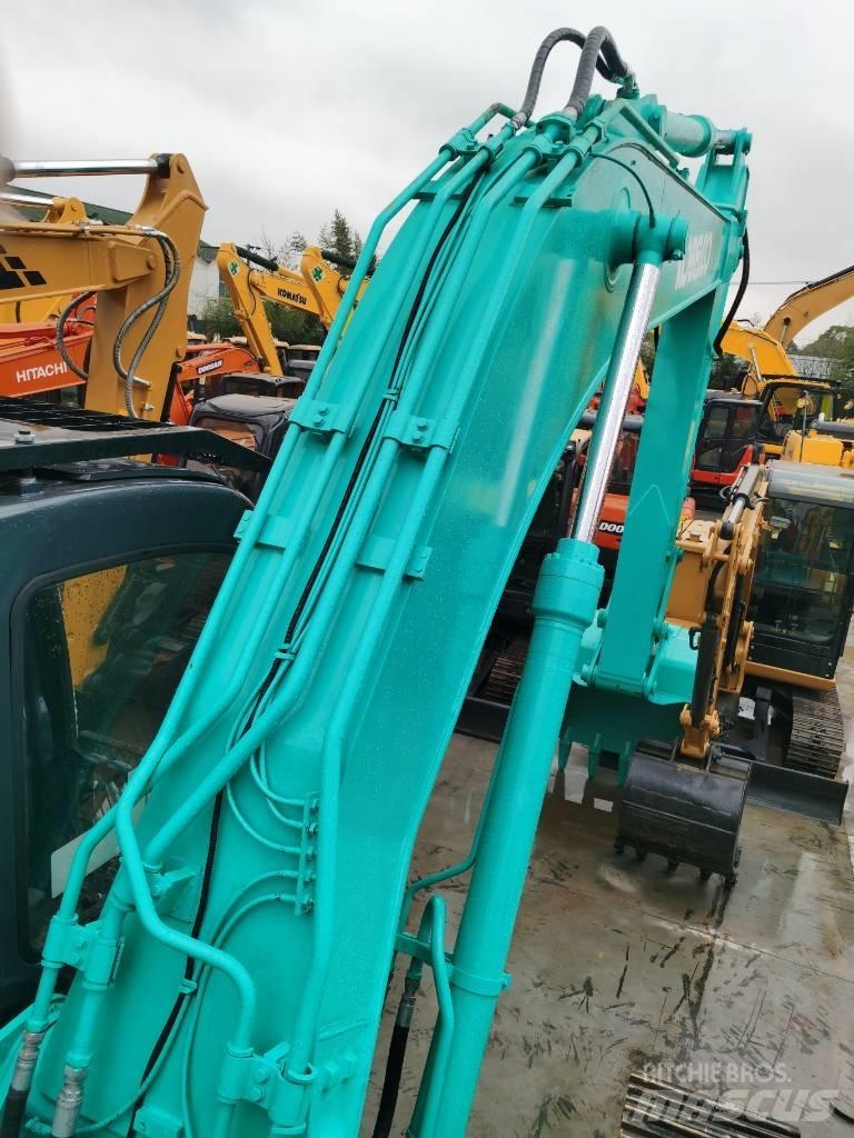 Kobelco SK 200 Εκσκαφείς με ερπύστριες