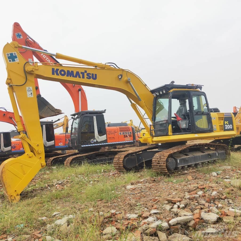 Komatsu PC200-8 Εκσκαφείς με ερπύστριες