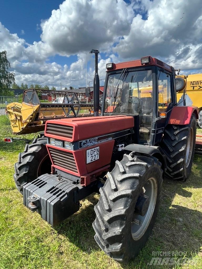 Case IH 1056 XL A Τρακτέρ