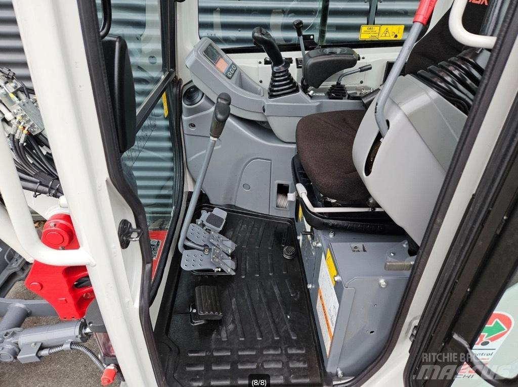 Takeuchi TB 225 Εκσκαφάκι (διαβολάκι) < 7t