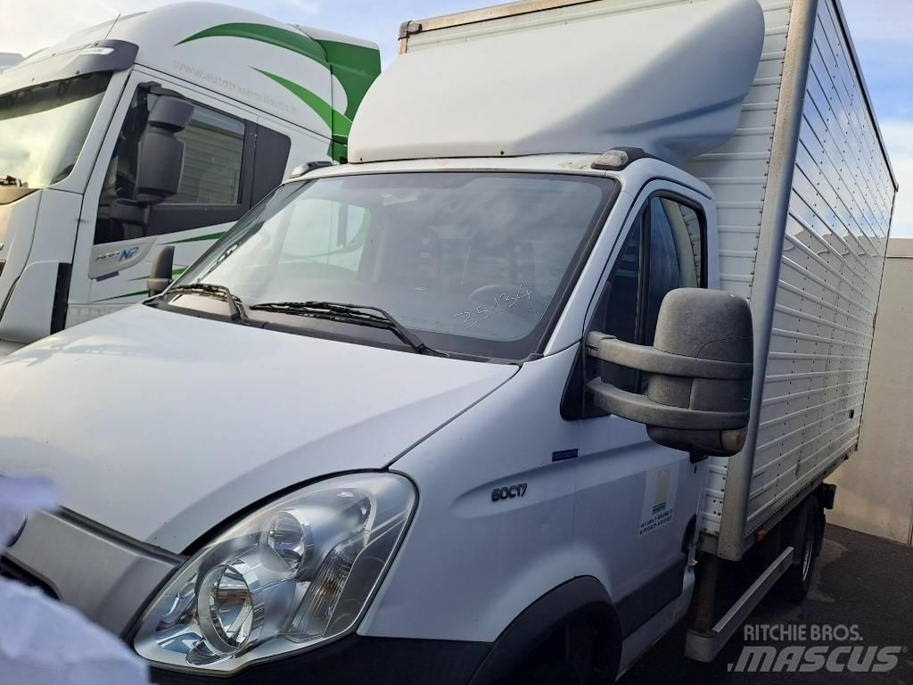Iveco DAILY 60C17 Φορτηγά Κόφα