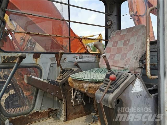 Hitachi EX200-1 Εκσκαφείς με ερπύστριες