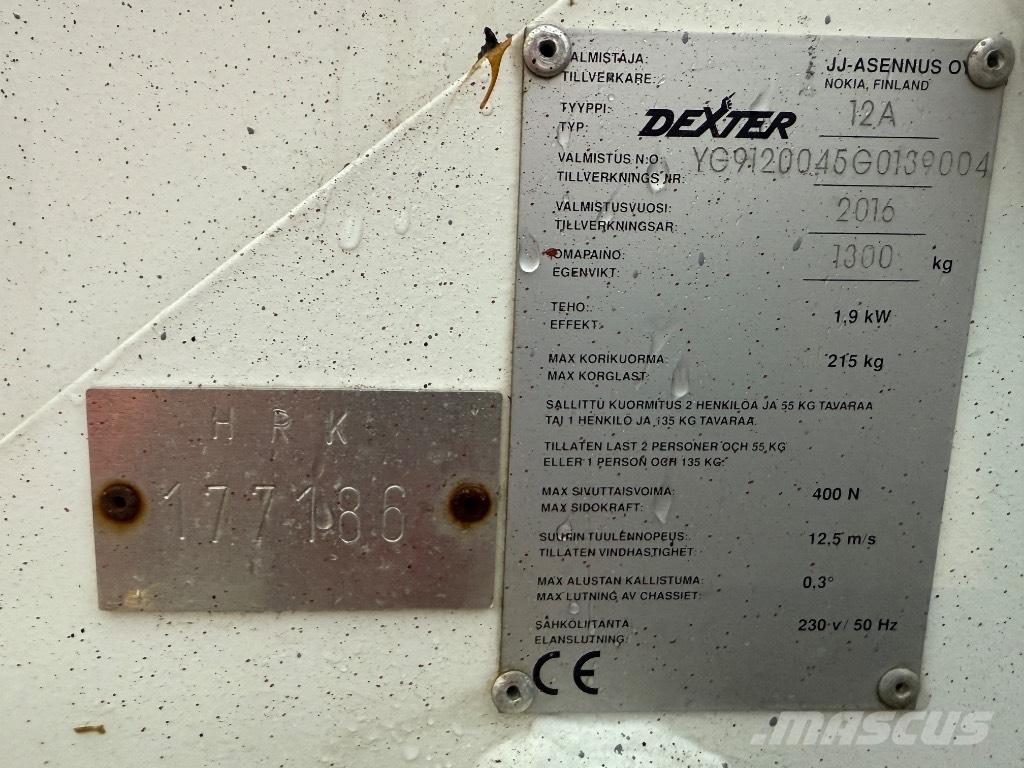 Dexter 12 A Εναέριες πλατφόρμες τοποθετημένες σε ρυμούλκα