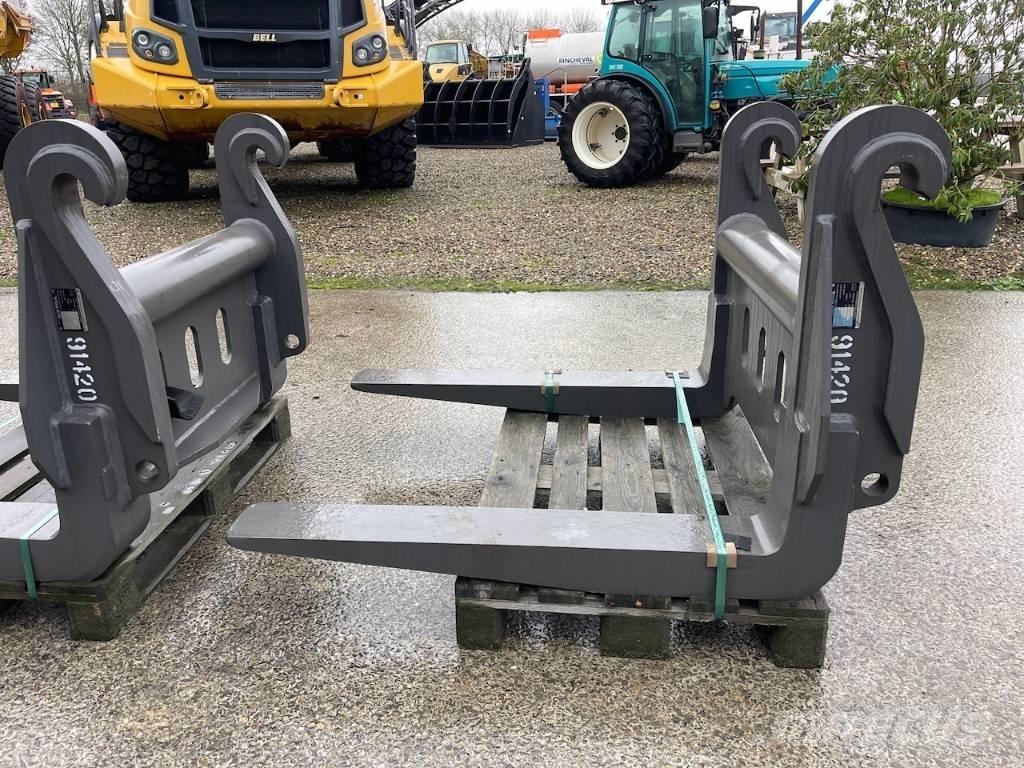 Volvo L 120 H Δικράνες