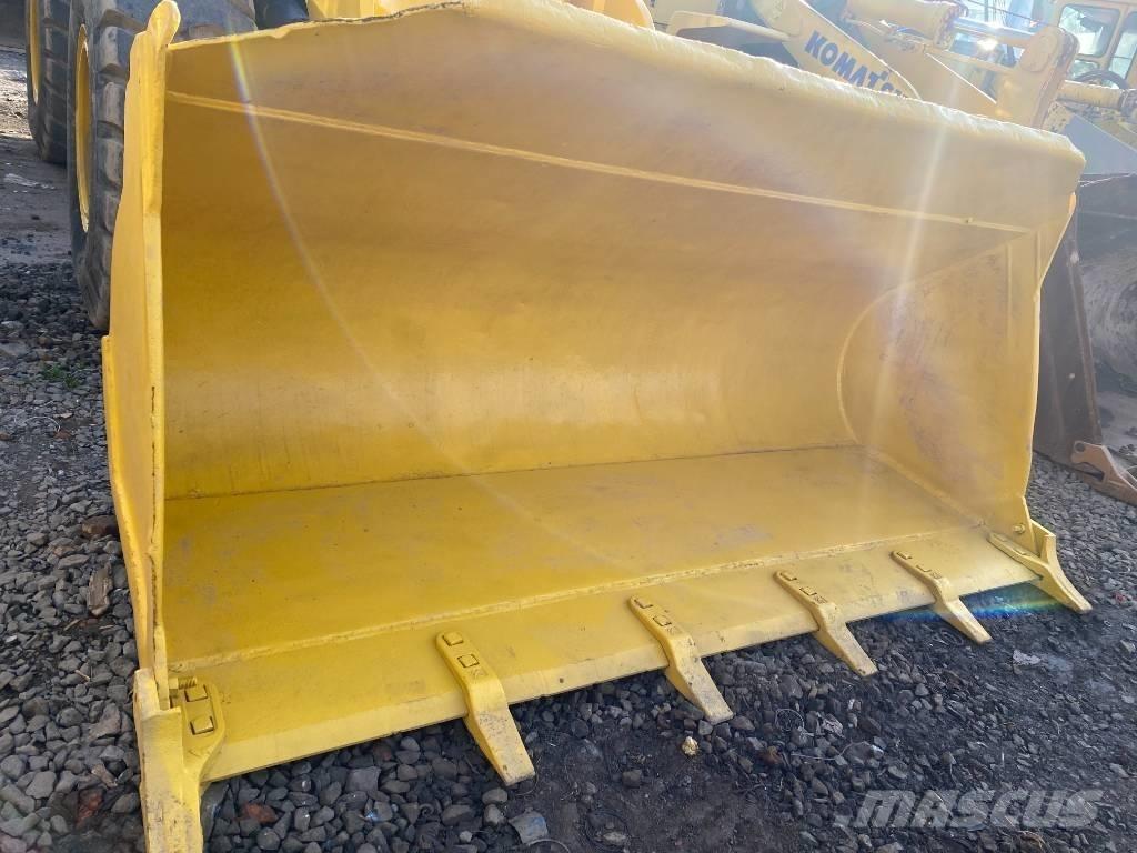 Komatsu WA 320-5 Φορτωτές με λάστιχα (Τροχοφόροι)