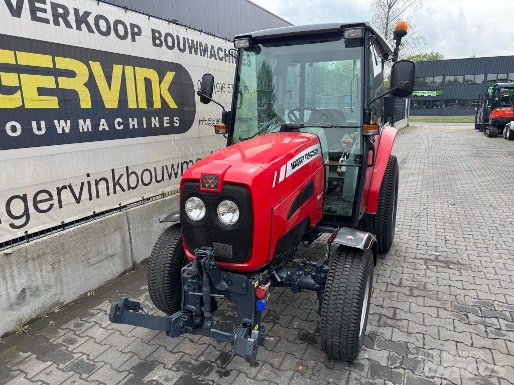 Massey Ferguson 1547 Τρακτέρ