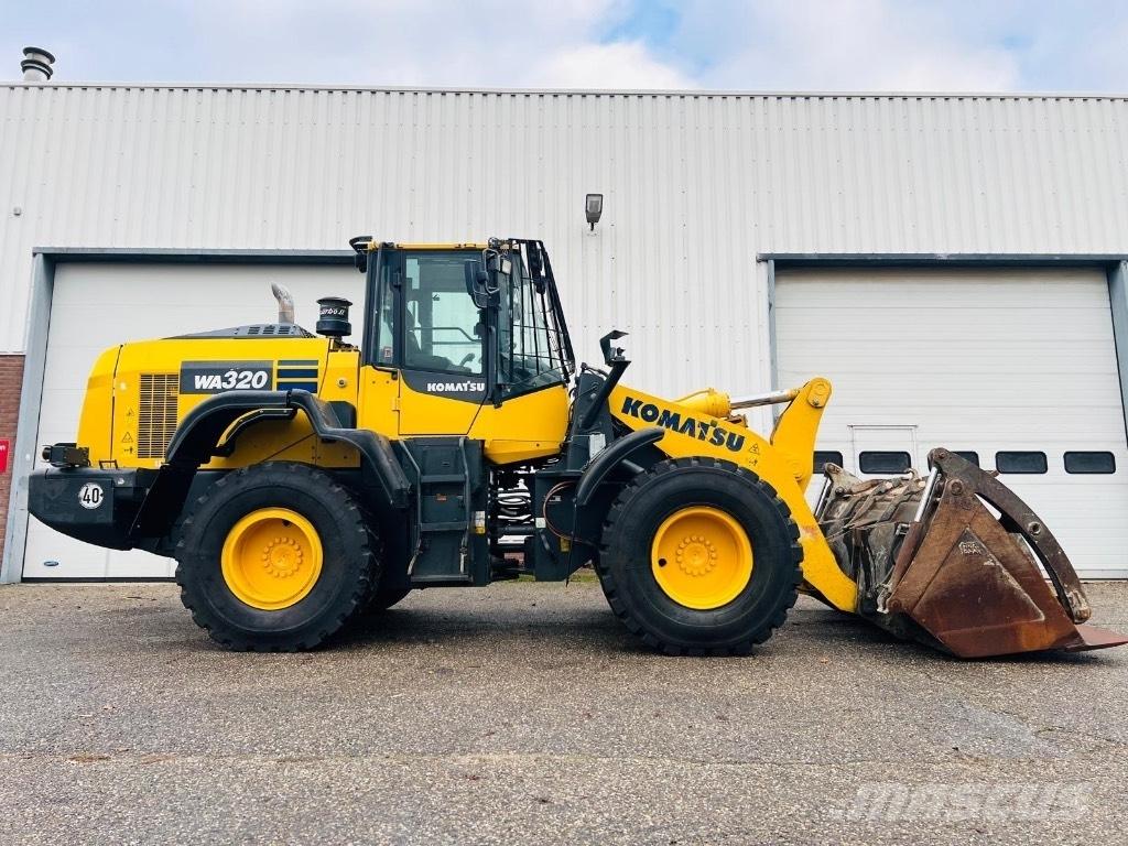 Komatsu WA 320-8 Φορτωτές με λάστιχα (Τροχοφόροι)